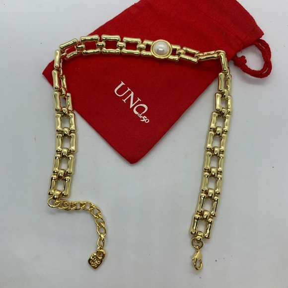 UNO de 50 Necklace Linda NECKLACE squared links and a central white pearl Gold - Picture 6 of 6